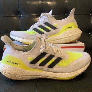Adidas UltraBoost 21 ‘White Solar Yellow’